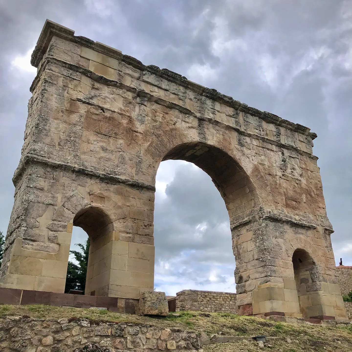 ARCO ROMANO